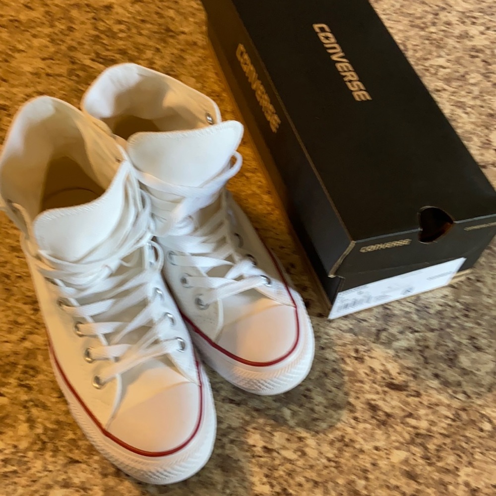 White All Star Converse High Tops